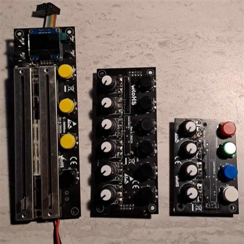 Premiers prototypes des modules de la console GrandPA (2023)